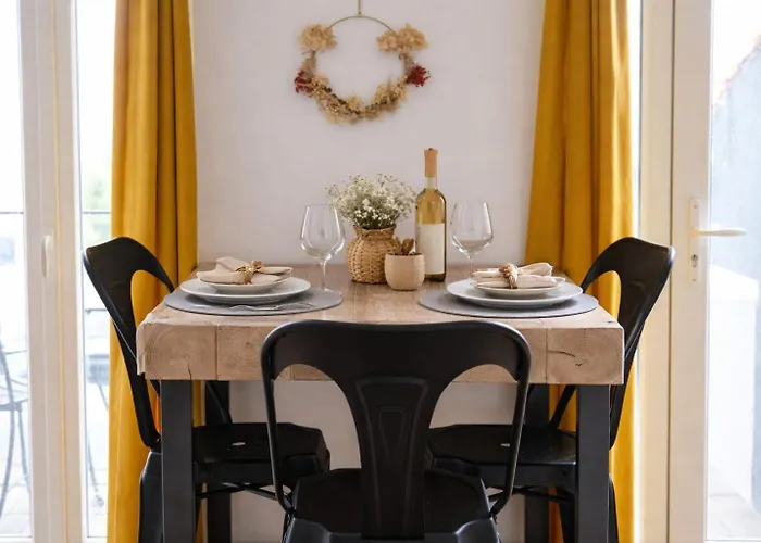 Bel Avec Balcon - 2 Personnes アパート