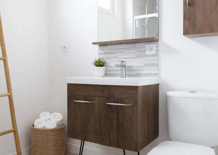 Bel Avec Balcon - 2 Personnes レ・サ​​ーブル・ドロンヌ